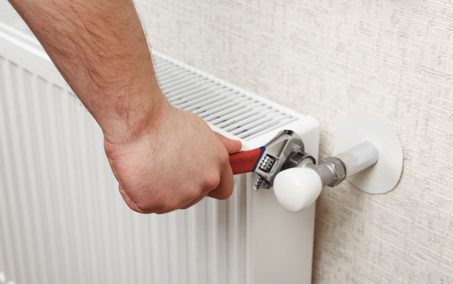 暖氣片溫控設(shè)施不能私自拆除，會(huì)導(dǎo)致樓棟水力失衡